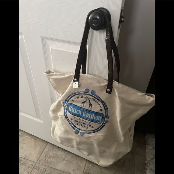 🆕 Busch Gardens tote  - Picture 1 of 8